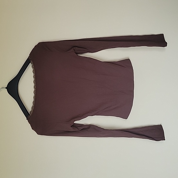 Elegant Brown Long Sleeve Top with Lace Trim - Picture 2 of 4